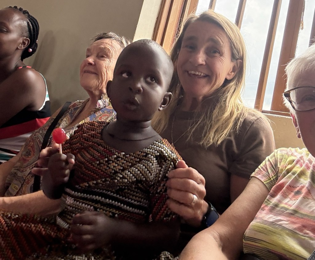 LANDSBYLIV I UGANDA (3): RYTMER, BARNESTEMMER OG ET LITE STYKKE&nbsp;UGANDA